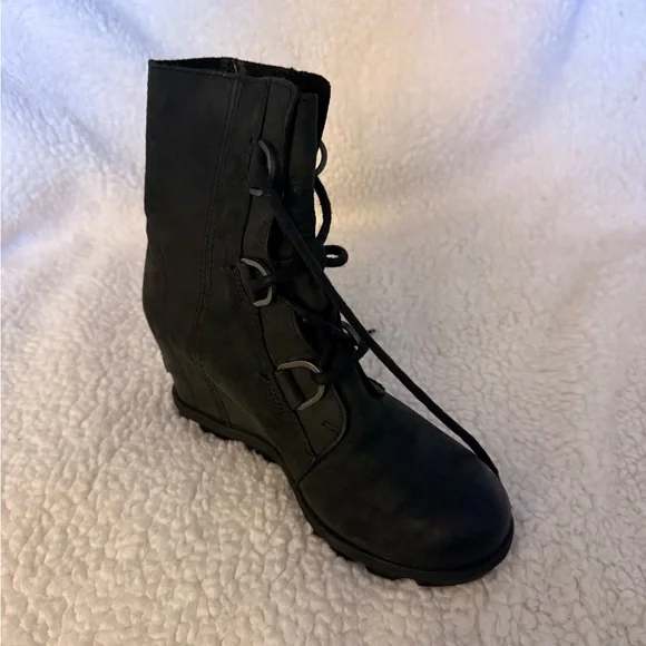 Sorel Women's Black Lace Up Wedge Boots - Picture 5 of 5